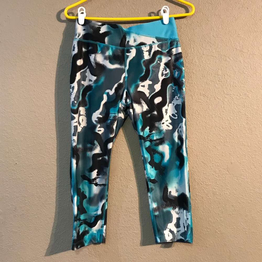 Size S Blue Turquoise Black Cropped Nike Leggings